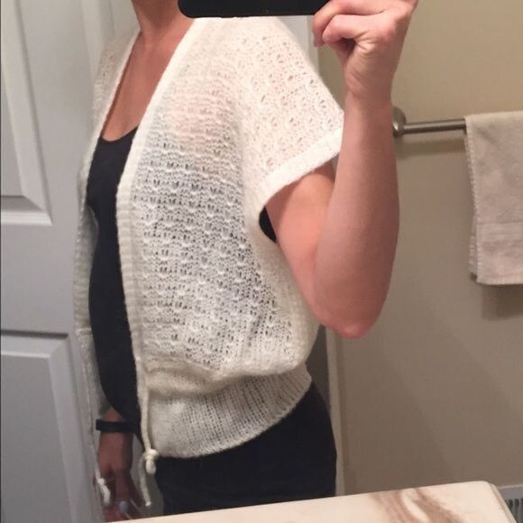 ❤️REDUCED❤️Super adorable light weight sweater‎ - Picture 1 of 4